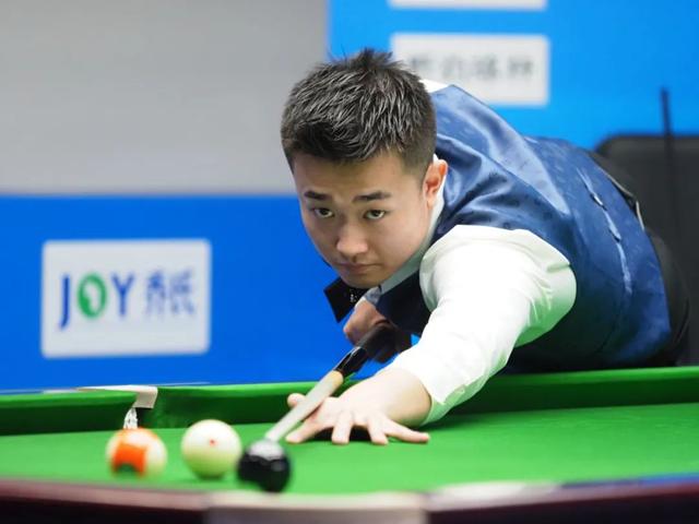 终获首胜 终获首胜